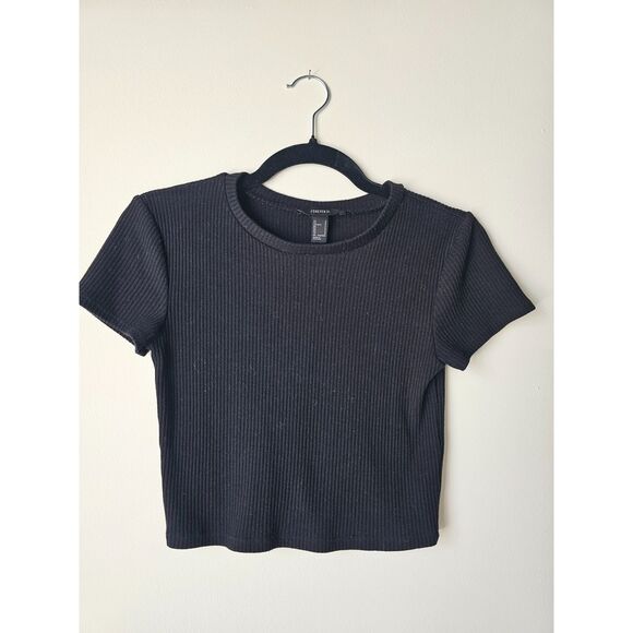 Women's Forever 21 Ribbed Short Sleeve Sweater Crop Top Size Small - Picture 1 of 10